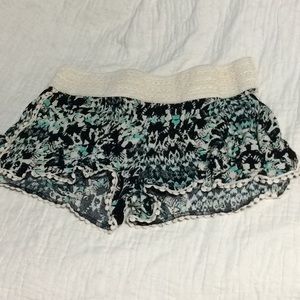 No boundaries shorts with lace at hem and waist.   W95